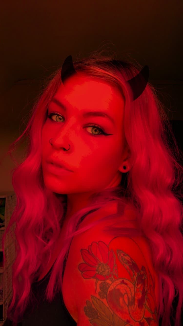 𝑴𝒔 𝑴𝒐𝒏𝒔𝒕𝒆𝒓