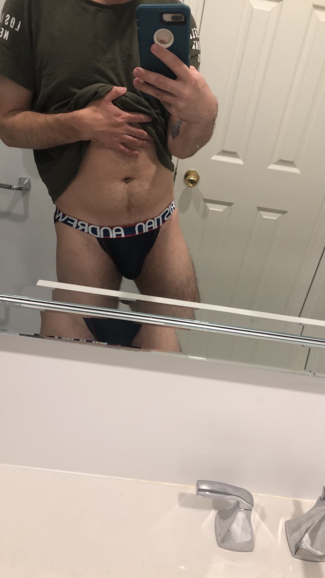 a l e x x x 🔞