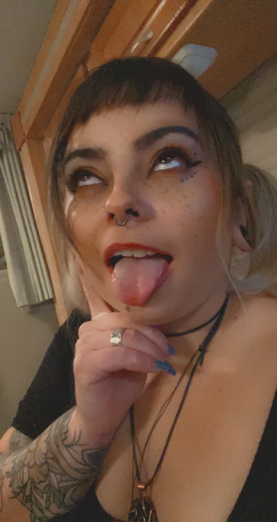 Em