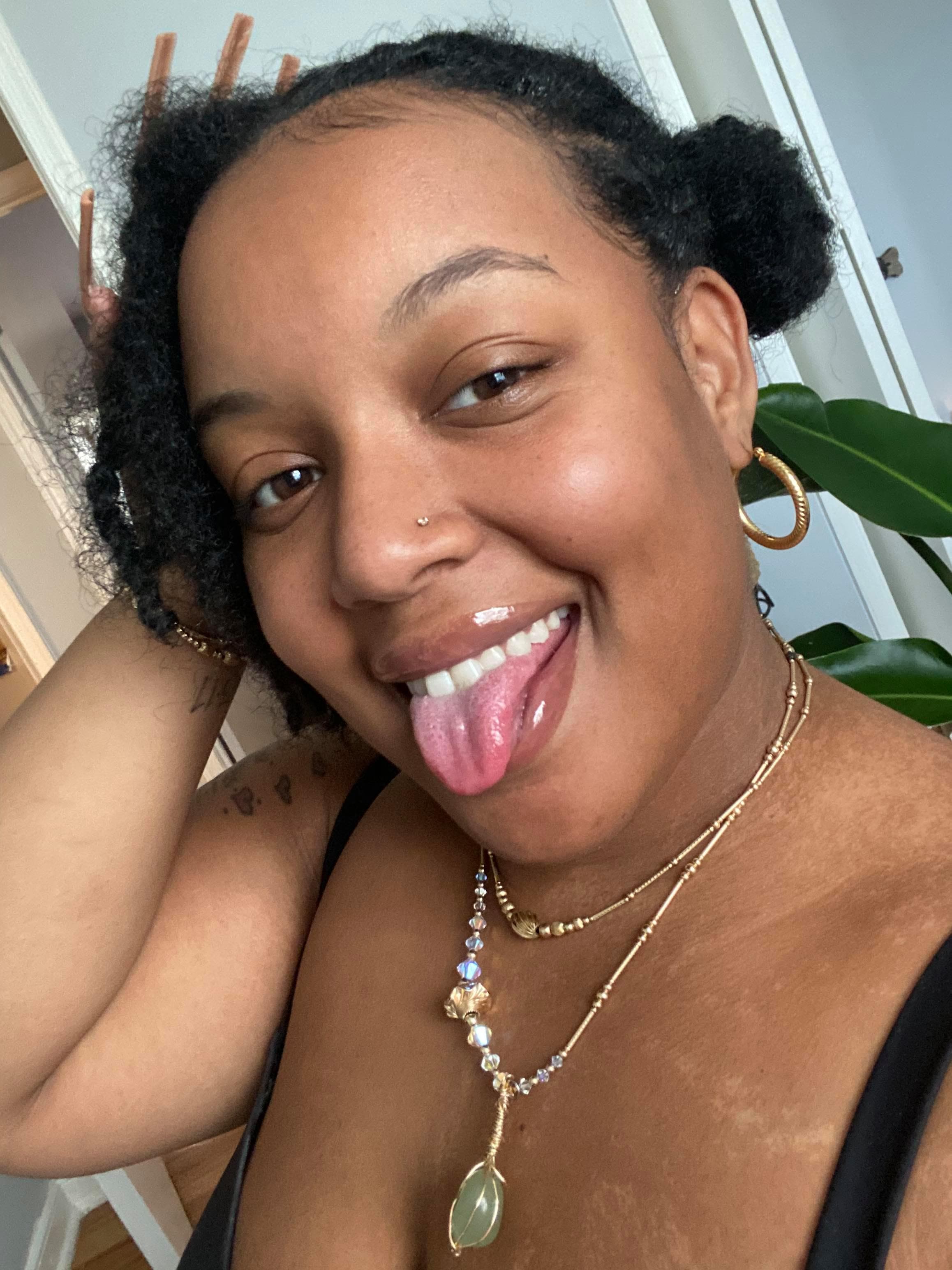 K B💛