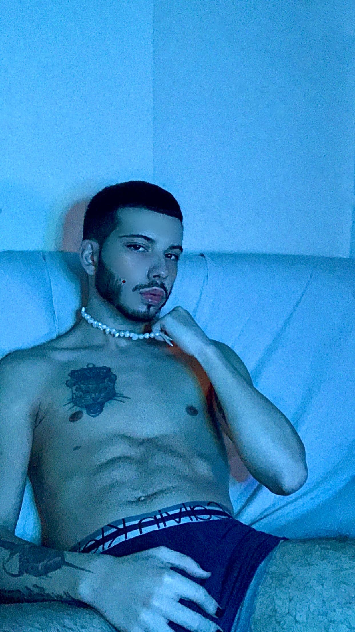 Aron  😈🐍
