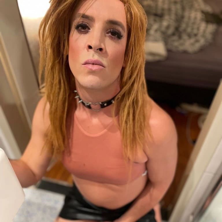 Sissy Eva Blanc