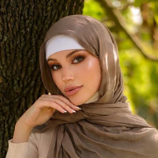 Julia Мansour